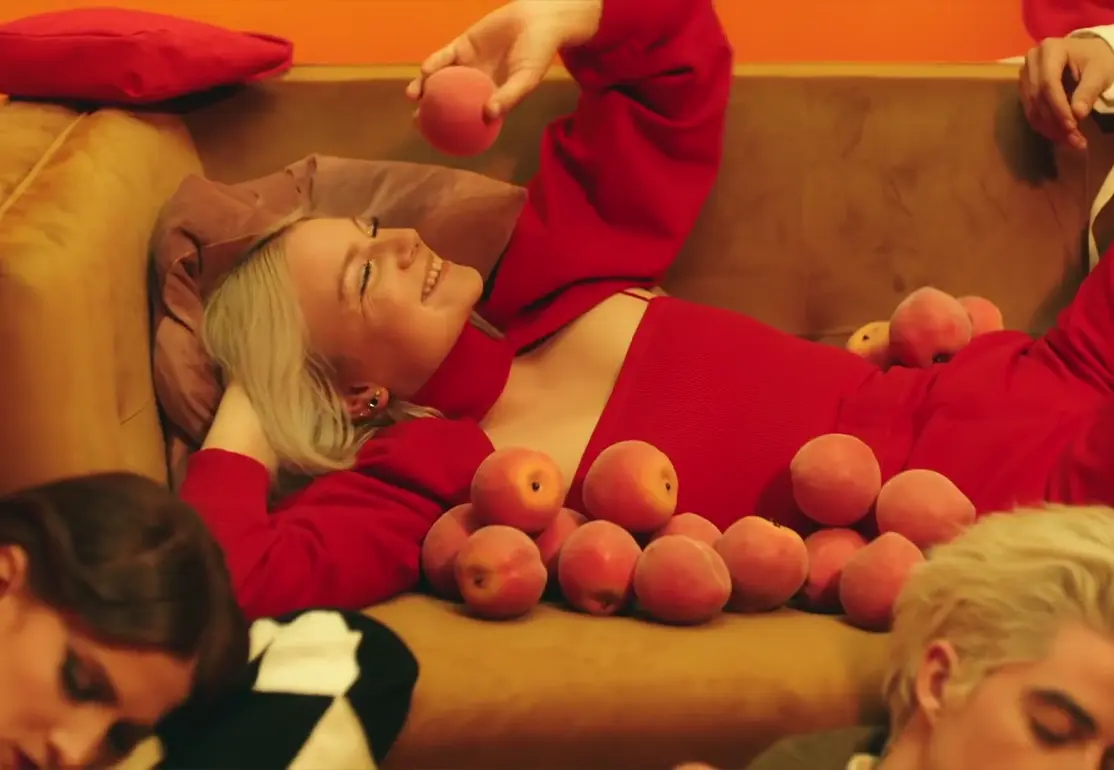 JESSIA – I’M NOT PRETTY